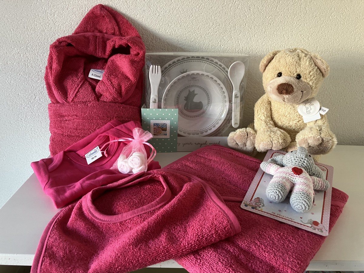 Baby kadopakket Aandoenlijk jongen en meisje