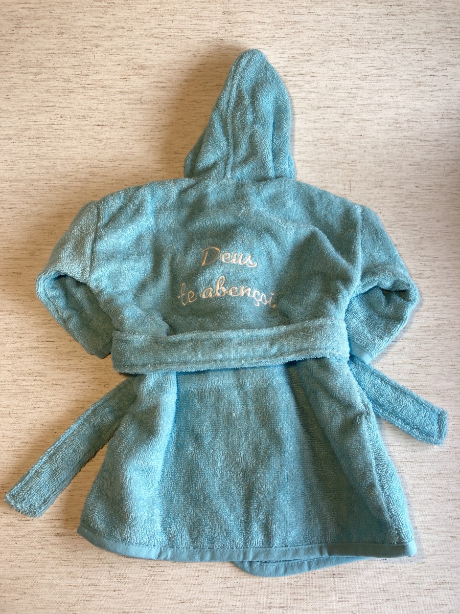 Badjas met borduring achterkant